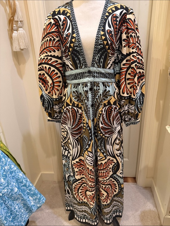 FARM Rio Dresses & Skirts - FARM Rio Deep V-Neck Printed Maxi Dress in Cream, Rust & Black